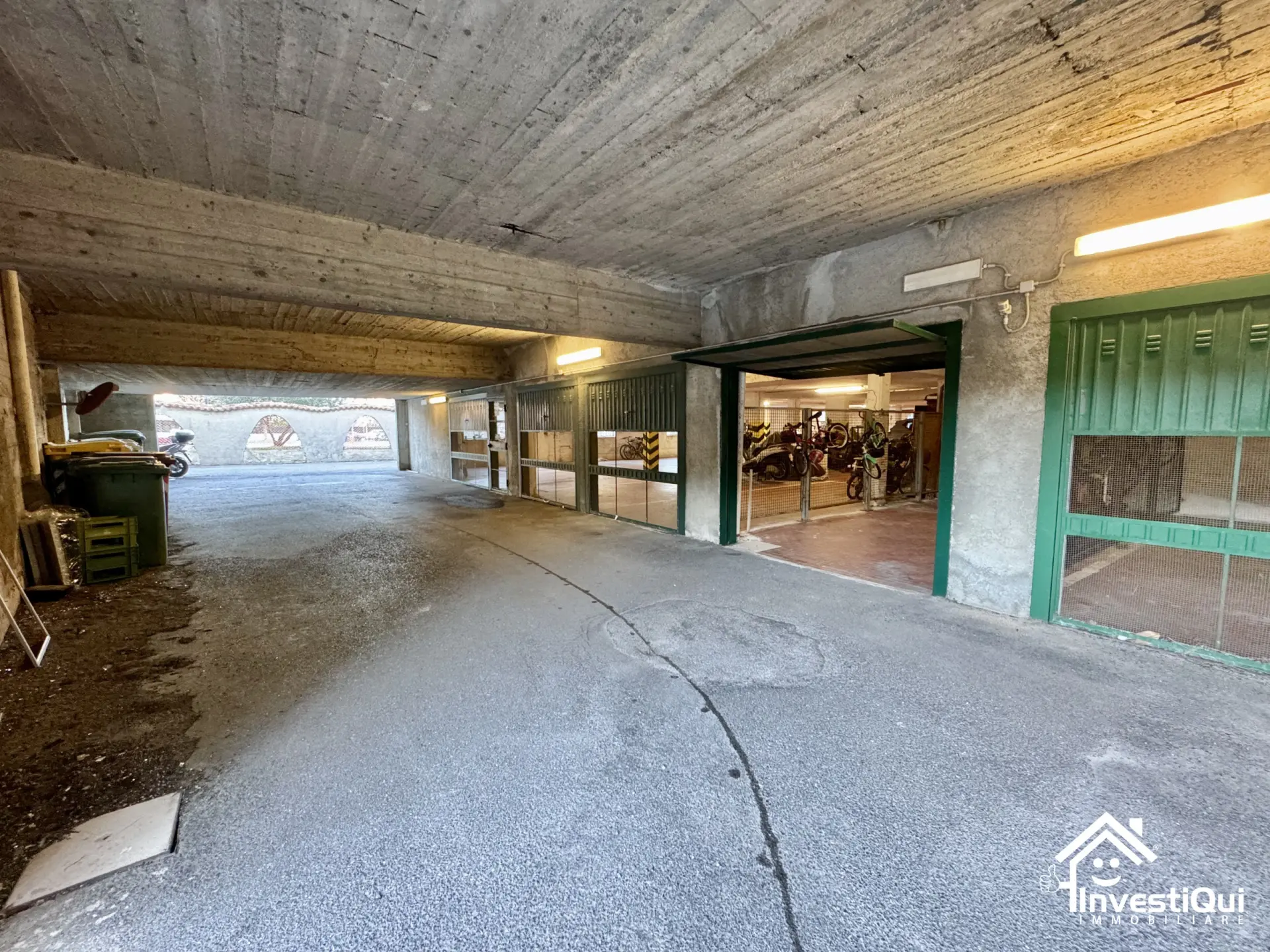 Immagine per Garage in vendita a Pietra Ligure via Francesco Crispi 223