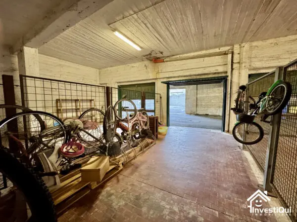 Garage via Francesco Crispi 223, Pietra Ligure