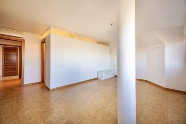 Trilocale via Pietro Mascagni, Roma