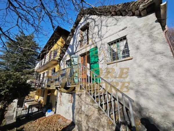 Rustico via Colonnello Giuseppe Garbagni 92, Craveggia