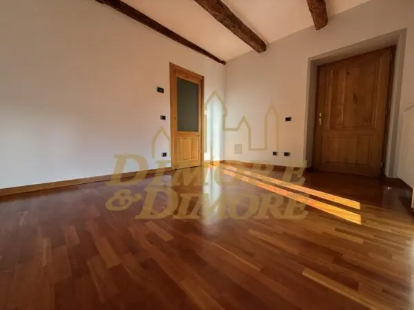 Immagine per Villa in vendita a Caprezzo via Vico 3