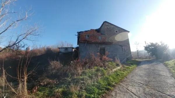 Villa Trifamiliare via Tezza 1586, Zocca