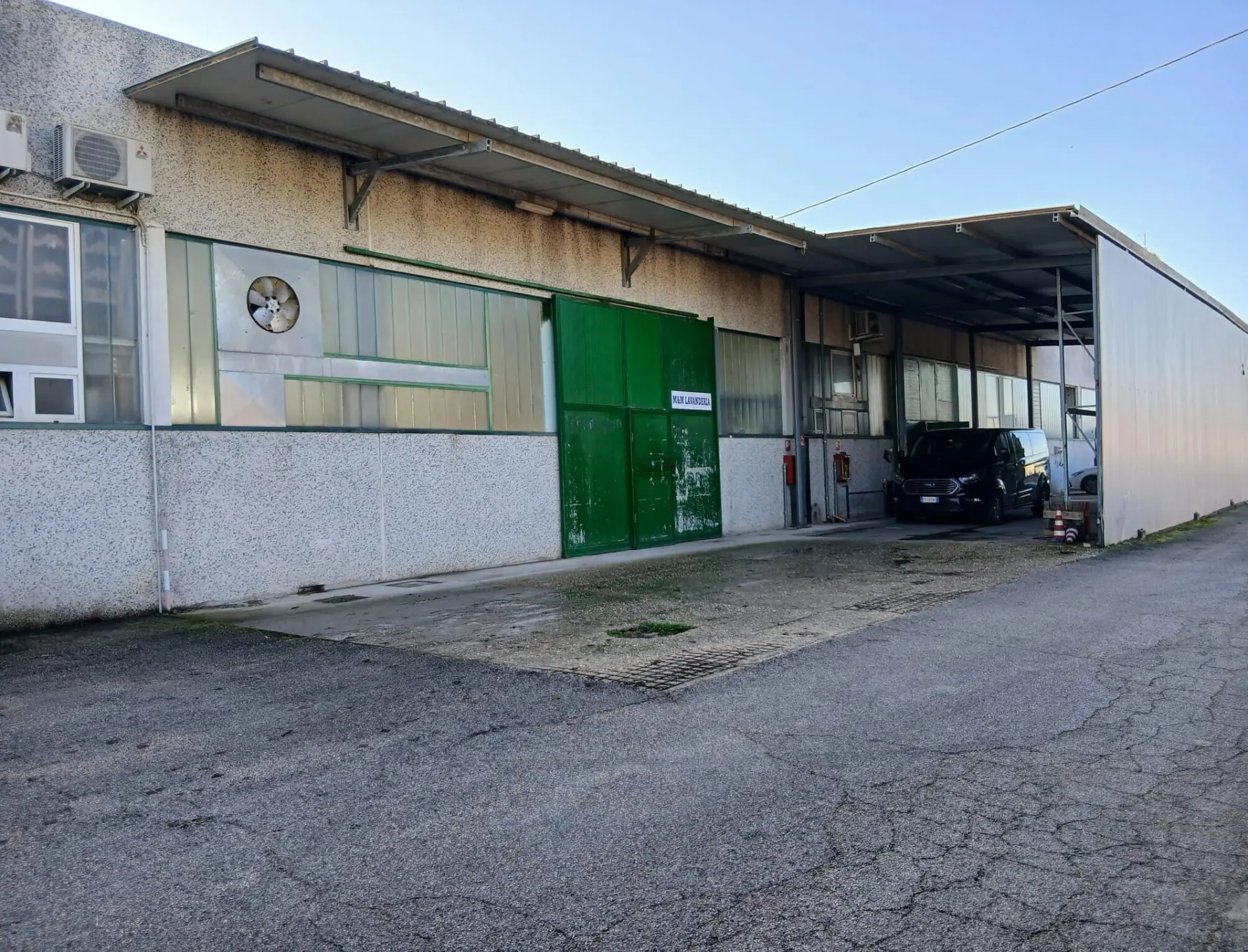 Immagine per Commerciale in vendita a Terni via Polimer