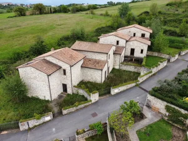 Villa A Schiera via Sismano, Avigliano Umbro