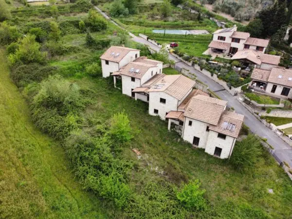 Villa A Schiera via Sismano, Avigliano Umbro