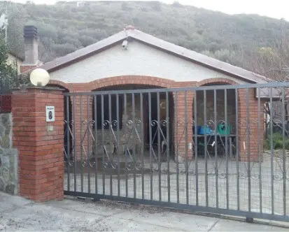 Villa via Regione Pree Snc, Taggia