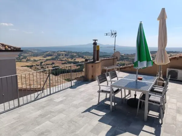 Bilocale via Delle Scuole 6, Lugnano In Teverina