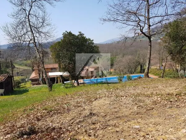 Villa via Montebonelli, Arsina, Lucca