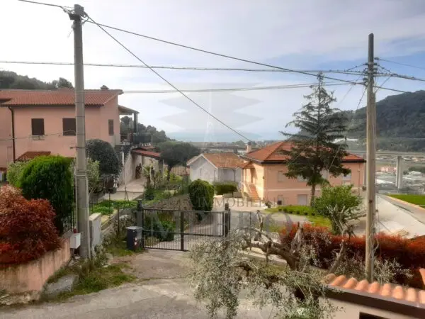 Bilocale Camporosso