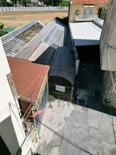 Magazzino strada Statale 1, Camporosso