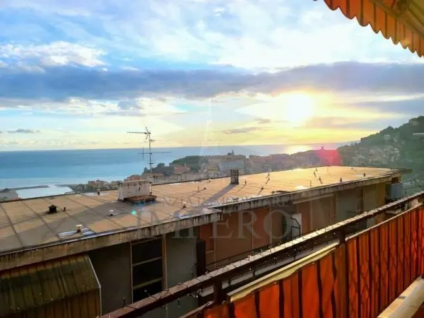 Quadrilocale via Bandette 26, Ventimiglia