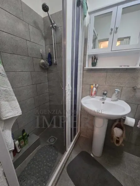 Trilocale via Piemonte 16, Ventimiglia