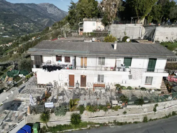 Porzione Di Casa via Località Peidaigo 67, Ventimiglia
