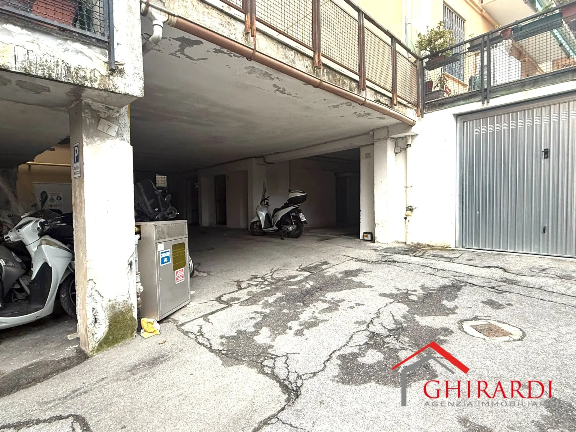 Immagine per Locale commerciale in affitto a Genova 17B
