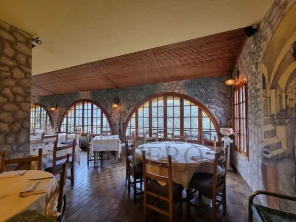Albergo strada San Pietro 1, Apricale