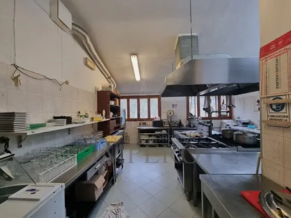Albergo strada San Pietro 1, Apricale