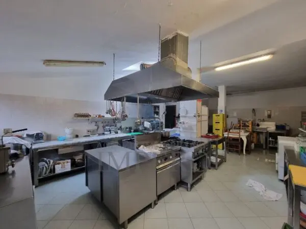 Albergo strada San Pietro 1, Apricale