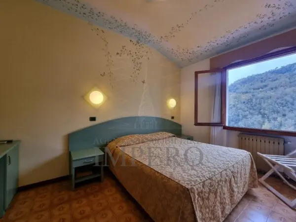Albergo strada San Pietro 1, Apricale