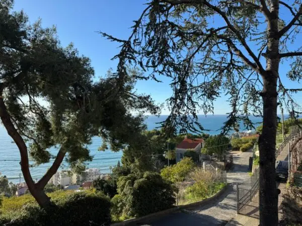 Bilocale 277, Sanremo