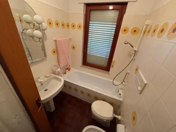 Bilocale 277, Sanremo