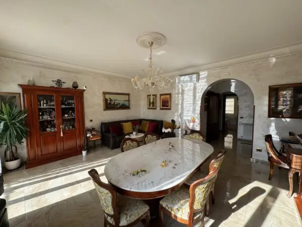 Quadrilocale corso Cavallotti 209, Sanremo