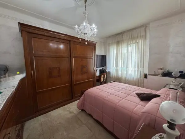 Quadrilocale corso Cavallotti 209, Sanremo