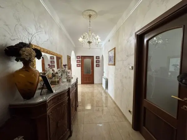 Quadrilocale corso Cavallotti 209, Sanremo