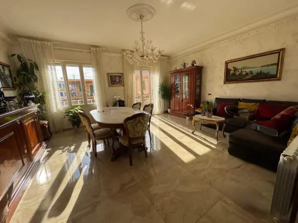 Quadrilocale corso Cavallotti 209, Sanremo