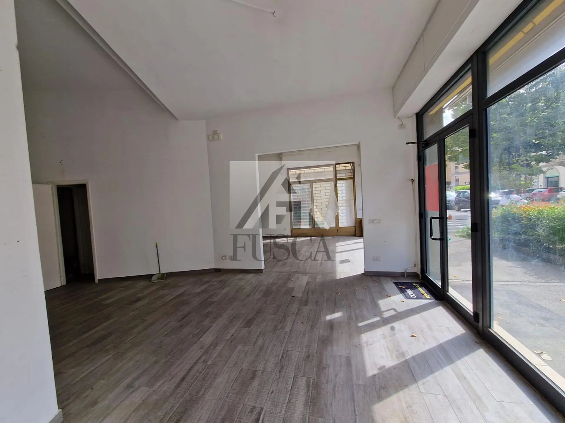 Immagine per Locale commerciale in vendita a Lucca