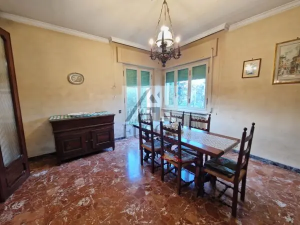 Villa viale Lazzaro Papi, Sant'Anna, Lucca