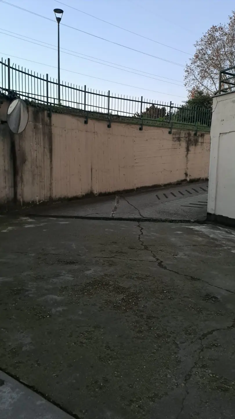 Immagine per Box in vendita a Torino via Buriasco