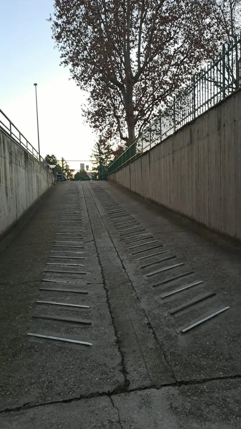 Immagine per Box in vendita a Torino via Buriasco
