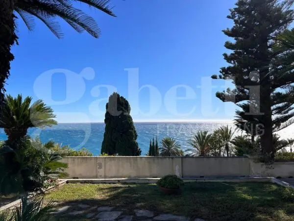 Villa via Dei Colli 49, Bordighera