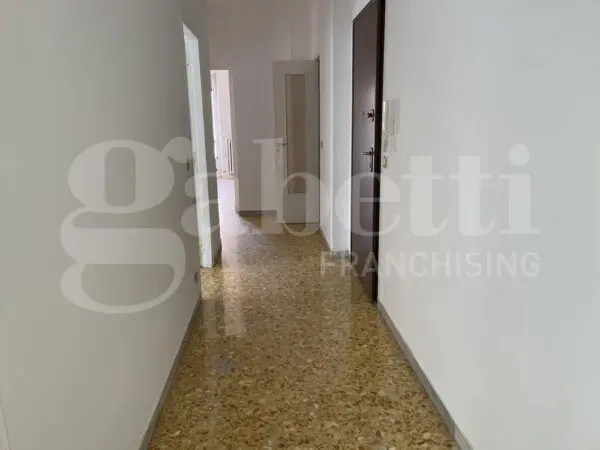 Appartamento via Adamello 95, Torino