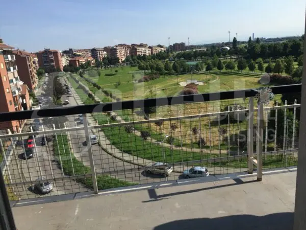 Appartamento via Adamello 100, Torino