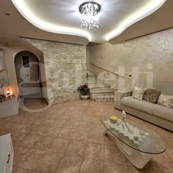 Villa via Santa Barbara 18, Scalea