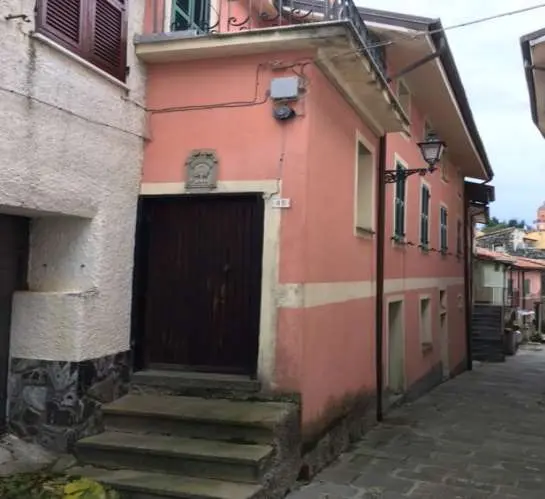 Appartamento via Aldo Moro, Carrodano