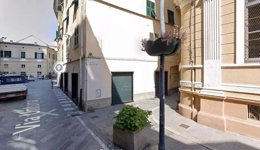 Immagine per Negozio in asta a Savona via Untoria