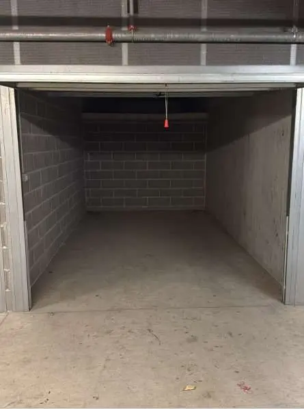 Garage via Donato Somma 42, Genova