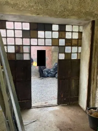 Magazzino via Fereggiano L 1, Genova