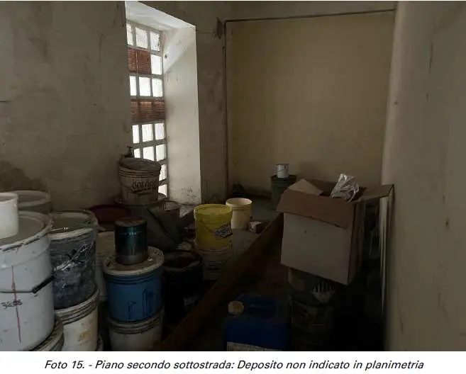 Immagine per Laboratorio in asta a Genova