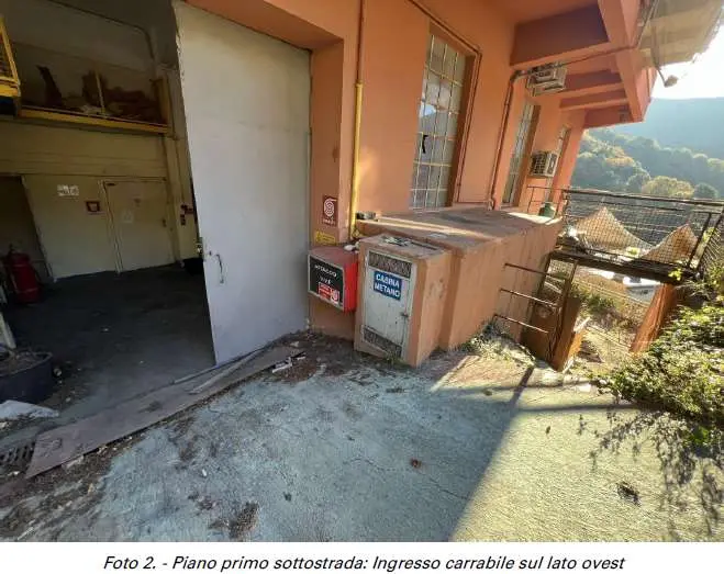 Immagine per Laboratorio in asta a Genova