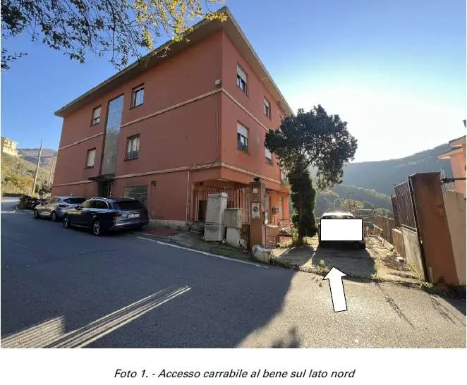 Immagine per Laboratorio in asta a Genova
