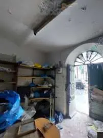 Magazzino via Teglia, Genova