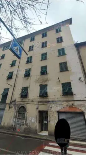 Magazzino via Teglia, Genova