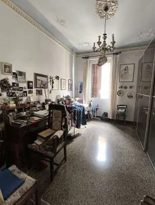 Appartamento via Cantore, Genova