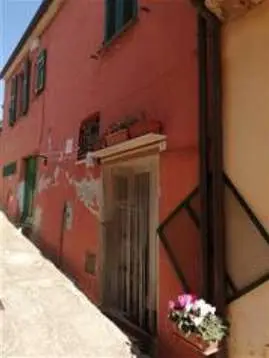 Appartamento via Buonviaggio, Finale Ligure