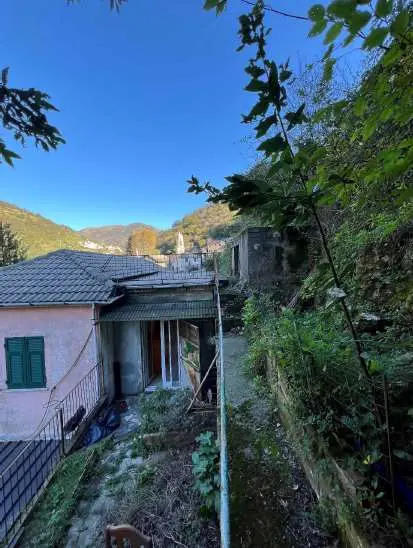 Appartamento via San Carlo Di Cese, Genova