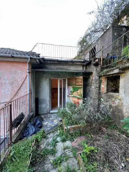 Appartamento via San Carlo Di Cese, Genova
