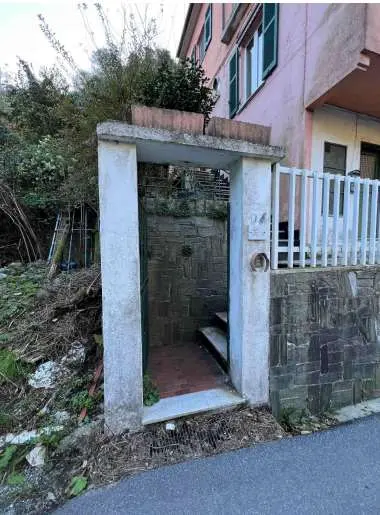 Appartamento via San Carlo Di Cese, Genova